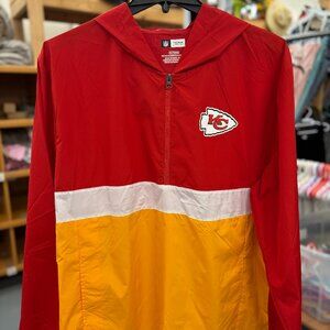 NFL Team Apparel Men's Q-Zip windbreaker